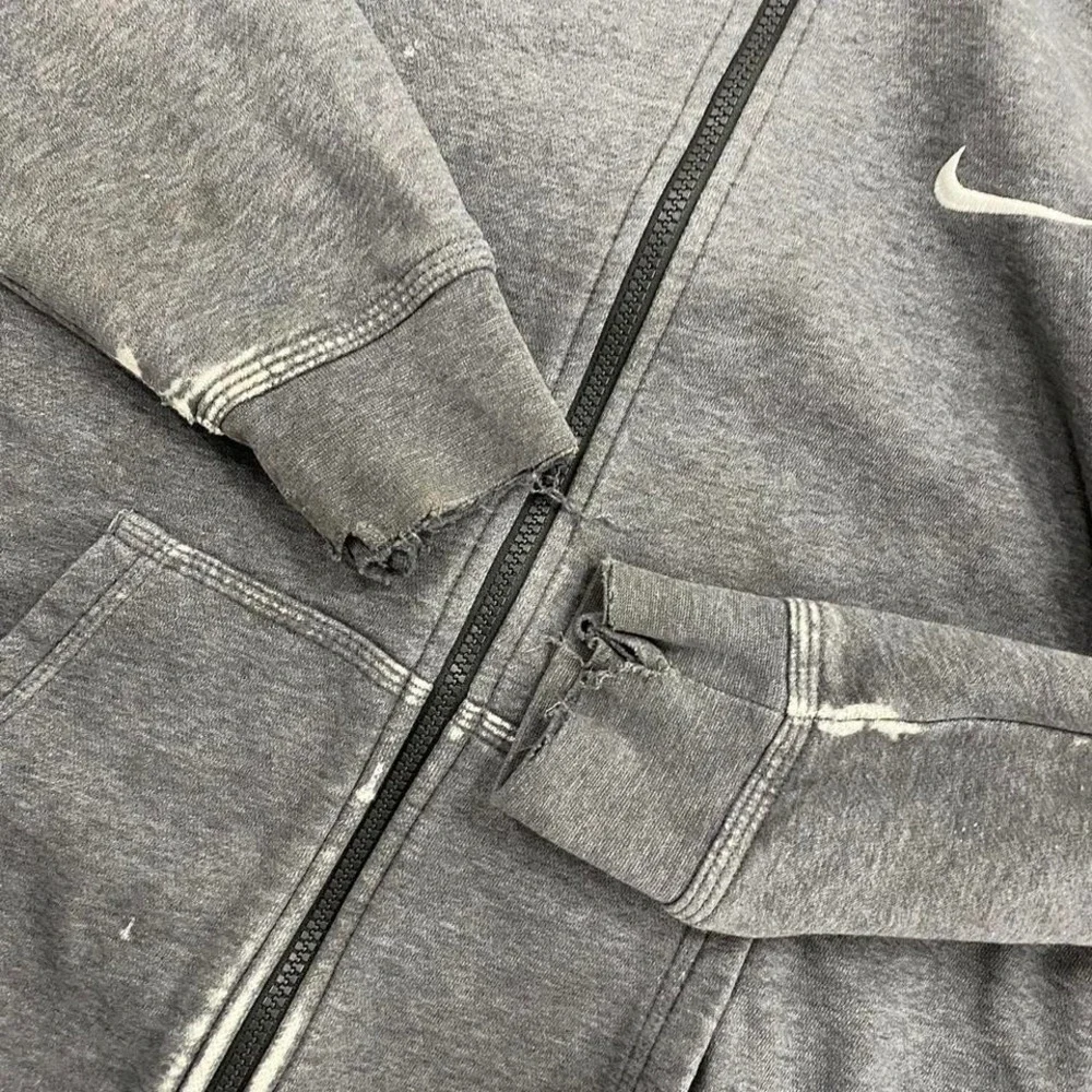 Nike vintage dark